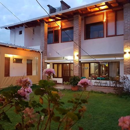 Accueillant Auberge Сальта Екстер'єр фото
