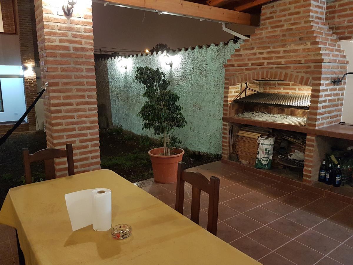 Accueillant Auberge Сальта Екстер'єр фото