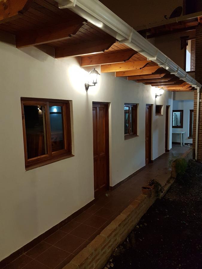 Accueillant Auberge Сальта Екстер'єр фото