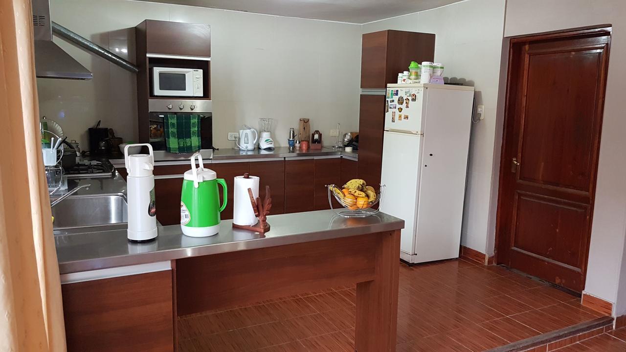 Accueillant Auberge Сальта Екстер'єр фото